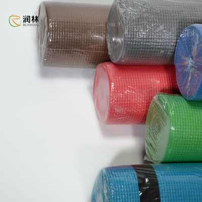 व्यायाम स्वास्थ्य 4-10 मिमी मोटाई योग पीवीसी चटाई रोल विरोधी पर्ची विभिन्न रंग